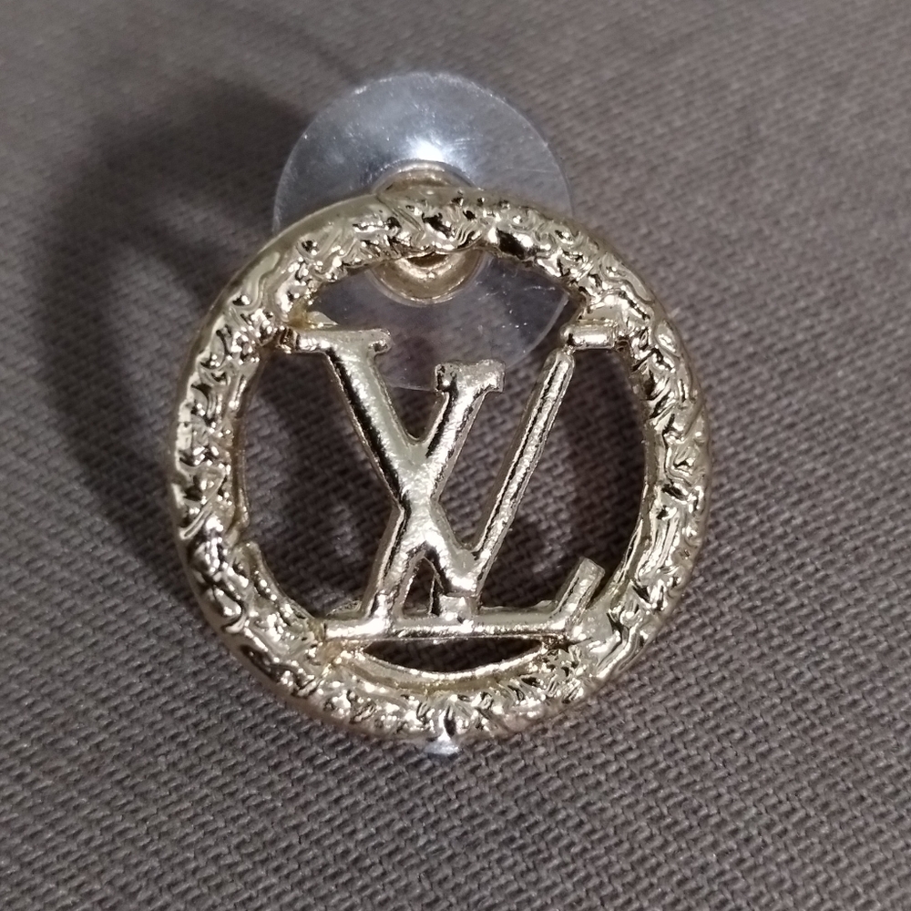 SINGLE EARRING ~ SINGLE PIERCED EAR FASHION EARRING